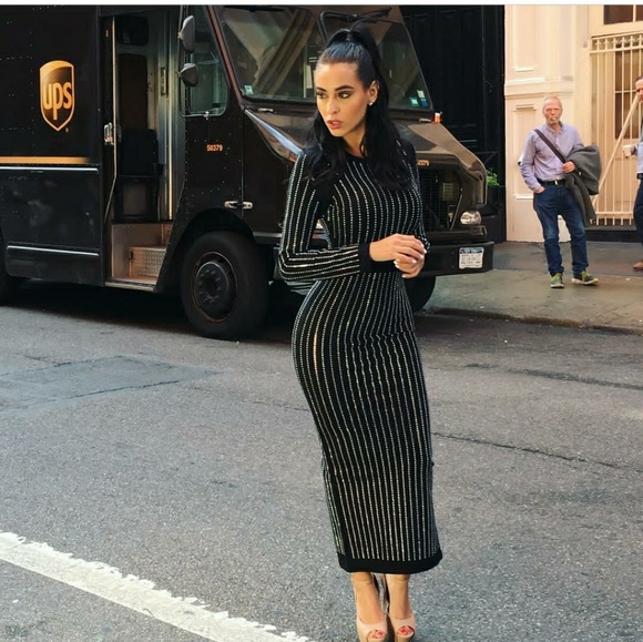 Free Shipping 💋 - Picture 1 of 8